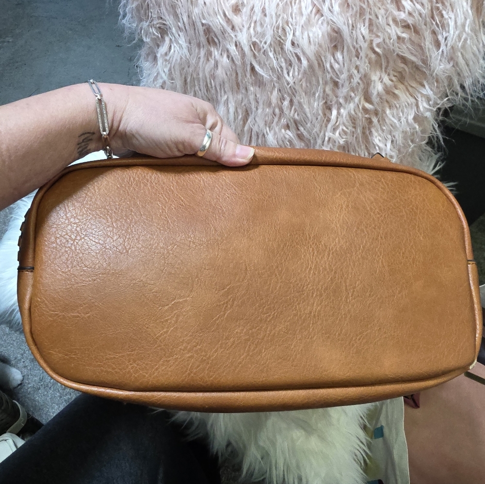Leopard Accent Tan Leather Tote - Picture 7 of 8